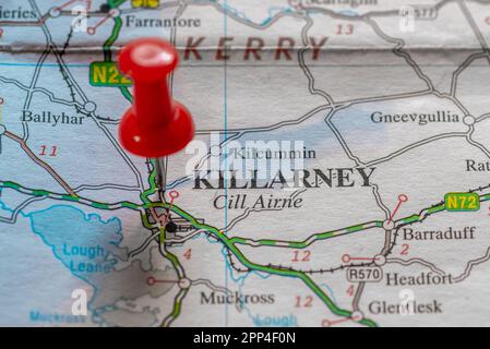 Segnatura sulla mappa Killarney, Irlanda. Foto Stock