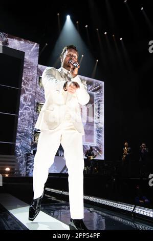 Glasgow, Regno Unito. 21st Apr, 2023. Olly Murs si esibisce all'OVO Hydro di Glasgow in occasione del suo tour Marry Me 2023 del 21st aprile Credit: Glasgow Green at Winter Time/Alamy Live News Foto Stock