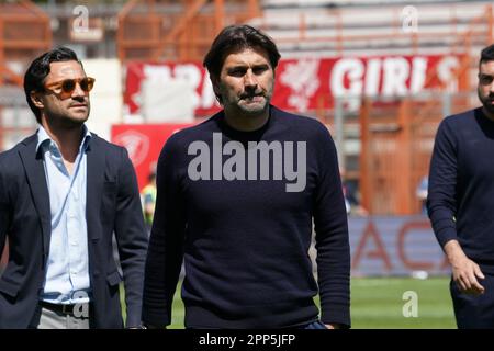 Perugia, Italia. 22nd Apr, 2023. viali william (allenatore cosenza calcio) durante AC Perugia vs Cosenza Calcio, partita di calcio italiano Serie B a Perugia, Italia, Aprile 22 2023 Credit: Independent Photo Agency/Alamy Live News Foto Stock