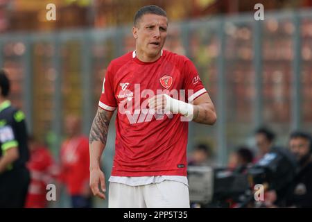 Perugia, Italia. 22nd Apr, 2023. Stadio Renato Curi, Perugia, Italia, 22 aprile 2023, lisi frsncesco (n.23 perugia calco) durante AC Perugia vs Cosenza Calcio - Calcio Italiano Serie B Match Credit: Live Media Publishing Group/Alamy Live News Foto Stock