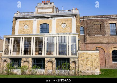 Esterno dell'edificio Pitzhanger Manor and Gallery, Walpole Park, West Ealing Ealing London UK Foto Stock