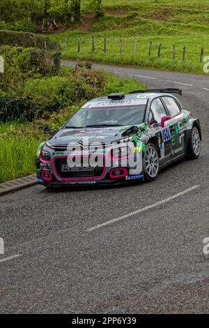 SAINT-ROMAIN, FRANCIA, 21 aprile 2023 : il rally Rhone-Charbonnieres corre sulle strade intorno a Lione per il campionato francese. È una delle più antiche ra Foto Stock