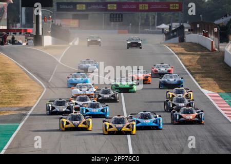 Montmelo, Espagne. 22nd Apr, 2023. Inizio gara 1 durante il caldo 1 della 2022 Ligier European Series sul circuito di Barcellona-Catalunya dal 21 al 23 aprile 2023 a Montmelo, Spagna - Foto Paulo Maria/DPPI Credit: DPPI Media/Alamy Live News Foto Stock