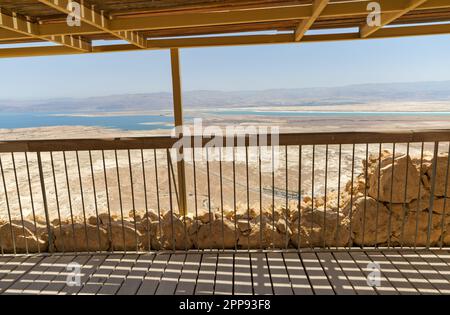 Rovine di Masada nel deserto della Giudea meridionale in Israele Foto Stock