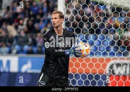 San Pietroburgo, Russia. 22nd Apr, 2023. Anton Shunin (n.1) di Dynamo in azione durante la partita di calcio della Premier League russa tra Zenit Saint Petersburg e Dynamo Moscow alla Gazprom Arena. Zenit 3:1 Dynamo. Credit: SOPA Images Limited/Alamy Live News Foto Stock