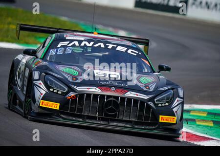 Monza, Italia. 23rd Apr, 2023. La #90 Madpanda Motorsport Mercedes-AMG GT3 di Ezequiel PEREZ COMPANC, Alexey NESOV e Magnus GUSTAVSEN (ARGENTO) durante il Fanatec GT World Challenge Europe all'Autodromo di Monza il 22 aprile 2023 a Monza, Italia. Credit: Luca Rossini/e-Mage/Alamy Live News Foto Stock