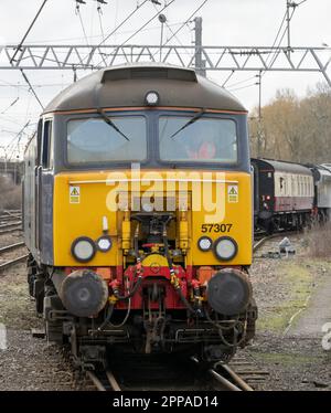 Locomotiva diesel/elettrica 57307 Lady Penelope alla stazione ferroviaria di Carlisle Foto Stock