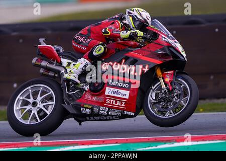 Assen, Paesi Bassi. 23rd Apr, 2023. ASSEN, PAESI BASSI - 23 APRILE: Alvaro Bautista di Spagna e Aruba.it Racing - Ducati in gara durante la gara WorldSBK 2 durante il Campionato del mondo FIM Superbike Pirelli Dutch Round il 23 aprile 2023 ad Assen, Paesi Bassi (Foto di Andre Weening/Orange Pictures) Credit: Orange Pics BV/Alamy Live News Foto Stock