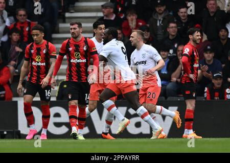 Boscombe, Dorset, Regno Unito. 23rd aprile 2023;23rd aprile 2023; Vitality Stadium, Boscombe, Dorset, Inghilterra: Premier League Football, AFC Bournemouth contro West Ham United; Michail Antonio of West Ham celebra il punteggio in 4th minuti 0-1 Credit: Action Plus Sports Images/Alamy Live News Foto Stock