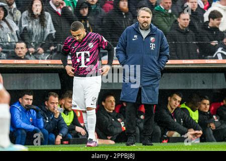 Rotterdam, Paesi Bassi. 23rd Apr, 2023. Rotterdam - FC Utrecht allenatore Michael Silberbauer durante la partita tra Feyenoord e FC Utrecht allo Stadion Feijenoord De Kuip il 23 aprile 2023 a Rotterdam, Paesi Bassi. Credit: Foto box-to-box/Alamy Live News Foto Stock