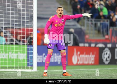 22 aprile 2023; Foxborough, ma, USA; Il portiere della New England Revolution Djordje Petrovic (99) reagisce durante un incontro MLS tra lo Sporting Kansas City e la New England Revolution. Anthony Nesmith/CSM Foto Stock