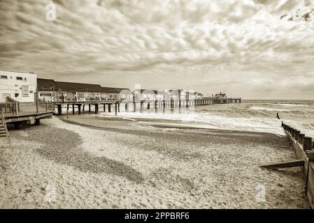 Southwold Pier, North Parade, Southwold IP18 6BN è un molo situato nella città costiera di Southwold, nella contea inglese di Suffolk. Foto Stock