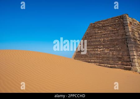 Dettagli delle Piramidi di Meroe, Sudan Foto Stock