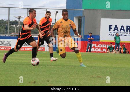 23 aprile 2023, Manaus, Amazonas, Brasile: (SPO) Campionato di calcio Amazonense: Amazonas vs Manauara. 23 aprile 2023, Manaus, Amazonas, Brasile: Incontro di calcio tra Amazonas e Manauara, per il Campionato di calcio Amazonense, domenica (22), allo stadio Carlos Zamith, nella zona est di Manaus. In una finale senza precedenti con due squadre dello stato, Amazonas ha battuto Manauara 1-0 ed è diventato campione del Campionato di Calcio Amazonense 2023. LUAN Santos ha segnato il gol che ha coronato la storica campagna del team guidato da Rafael Lacerda dal Rio Grande do sul.Credit: Josemar Antunes/thenew Foto Stock