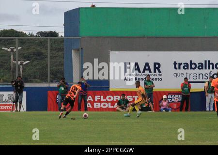 23 aprile 2023, Manaus, Amazonas, Brasile: (SPO) Campionato di calcio Amazonense: Amazonas vs Manauara. 23 aprile 2023, Manaus, Amazonas, Brasile: Incontro di calcio tra Amazonas e Manauara, per il Campionato di calcio Amazonense, domenica (22), allo stadio Carlos Zamith, nella zona est di Manaus. In una finale senza precedenti con due squadre dello stato, Amazonas ha battuto Manauara 1-0 ed è diventato campione del Campionato di Calcio Amazonense 2023. LUAN Santos ha segnato il gol che ha coronato la storica campagna del team guidato da Rafael Lacerda dal Rio Grande do sul.Credit: Josemar Antunes/thenew Foto Stock