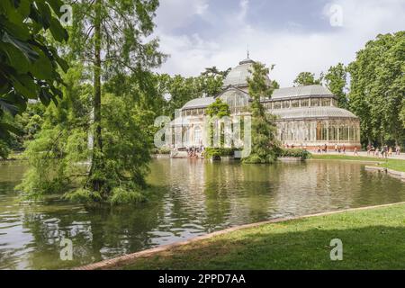 Spagna, Madrid, Palacio de Cristal nel Parco del Retiro Foto Stock