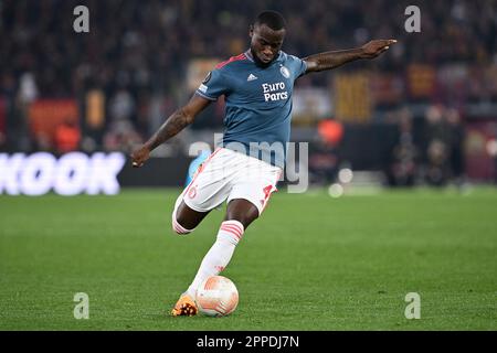 Roma, Italia. 20th Apr, 2023. Lutshel Geertruida di Feyenoord durante la partita della UEFA Europa League tra AS Roma e Feyenoord allo Stadio Olimpico il 20 aprile 2023 a Roma. (Credit Image: © Gennaro Masi/Pacific Press via ZUMA Press Wire) SOLO PER USO EDITORIALE! Non per USO commerciale! Foto Stock