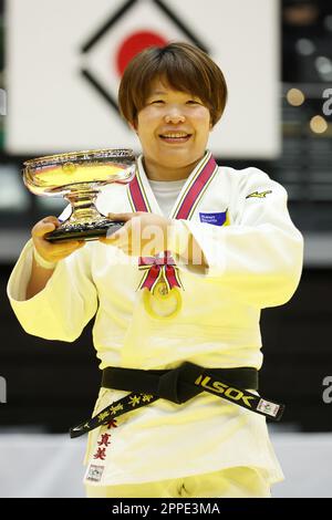 Kanagawa, Giappone. 23rd Apr, 2023. Mami Umeki JUDO : 2023 Coppa delle imperatrici tutti i campionati giapponesi di Judo femminile cerimonia di premiazione a Yokohama Budokan a Kanagawa, Giappone . Credit: Naoki Morita/AFLO SPORT/Alamy Live News Foto Stock