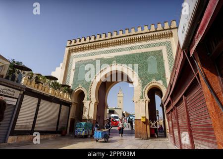 Bab Bou Jeloud Gate, 1913, Medina Fez el-Bali, Fez, marocco, africa Foto Stock