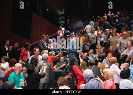 Pedro Sanchez. Juan Lobato. Javier Ayala. Atto massiccio del PSOE con il sindaco, candidato per la Comunità di Madrid e presidente della Spagna Foto Stock