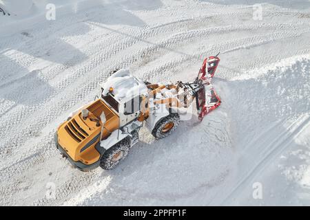 Inverno sgombero della strada spartineve Foto Stock