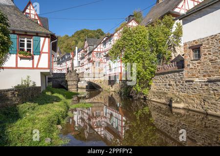 Monreal, Montagne Eifel, Germania Foto Stock