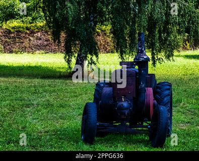 Trattore polacco d'epoca Ursus C-45 a Choczewo, Pomerania, Polonia Foto Stock