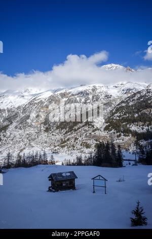 Piste da sci della Val cenis nelle alpi francesi Foto Stock