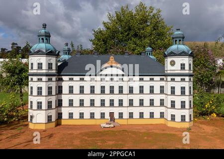 Baltic Park of Miniatures, piccola replica del castello barocco di Skokloster in Svezia, Miedzyzdroje, Polonia Foto Stock