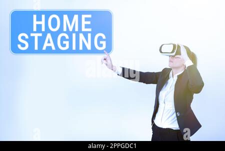 Scrittura visualizzazione testo Home Staging. Internet Concept preparazione di una residenza privata in vendita sul mercato immobiliare Foto Stock