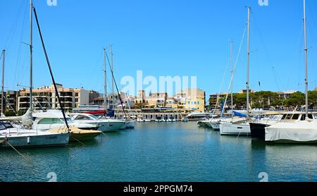 Porto di Porto Cristo sull'isola di Maiorca, Spagna Foto Stock