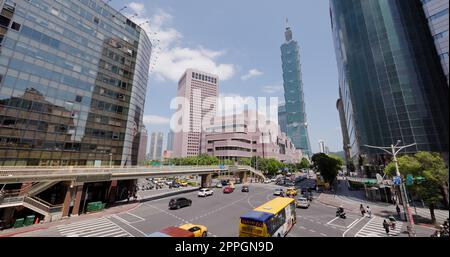 Taipei, Taiwan, 11 aprile 2022: Taipei City Street Foto Stock