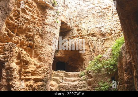 Catacombe di Agia Solomoni, Paphos, Repubblica di Cipro Foto Stock