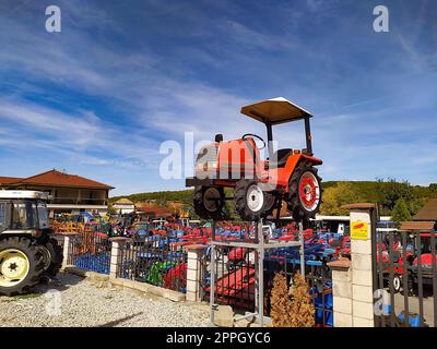 Bucarest, Romania - 12 settembre 2022: Miniescavatore Kubota a19 a Bucarest, Romania Foto Stock