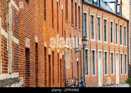 Architettura storica del grande beghinaggio di Lovanio, Belgio Foto Stock