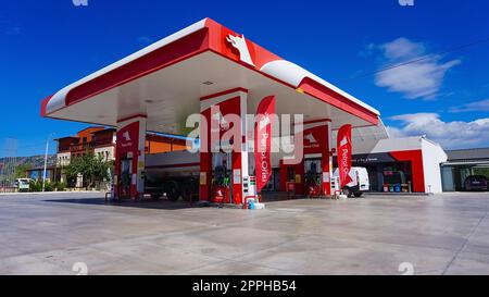 Marmaris, Turchia - 22 settembre 2022: Distributore di benzina Ofisi Foto Stock