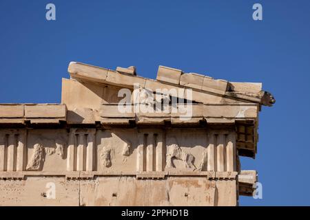 Dettagli del portico Partenone, Atene, Grecia. Il tempio era dedicato alla dea Atena Foto Stock