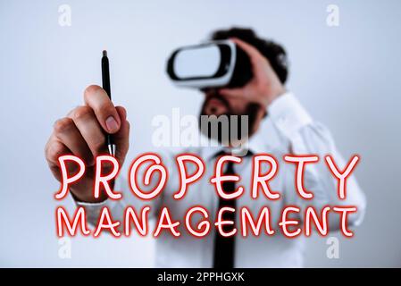 Segno di testo che mostra Property Management. La supervisione concettuale della foto del bene immobile valore conservato della struttura Foto Stock