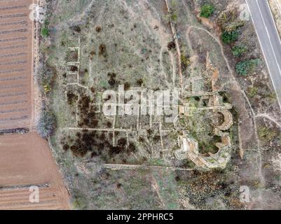 Il monastero di Santa Maria de Vallsanta è un ex monastero cistercense femminile situato vicino alla città di Guimera, nella regione catalana di Urgell. Spagna Foto Stock