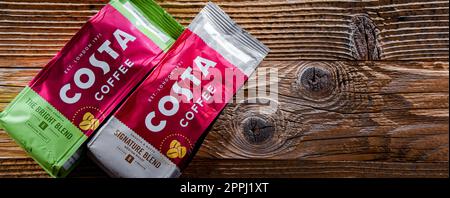 Pacchetti di caffè Costa Foto Stock