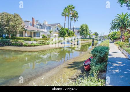 Zona residenziale con canali a Venice Beach, California, USA Foto Stock