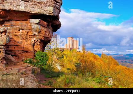 castello Trifels nella foresta del Palatinato, Germania Foto Stock