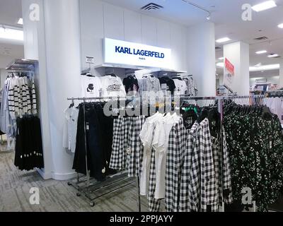 Angolo del marchio KARL LAGERFELD nel centro commerciale Aventura, Florida, USA. Foto Stock