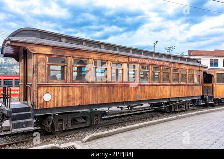 Alausi, Ecuador - 24 settembre 2022: Trasporto in treno Foto Stock