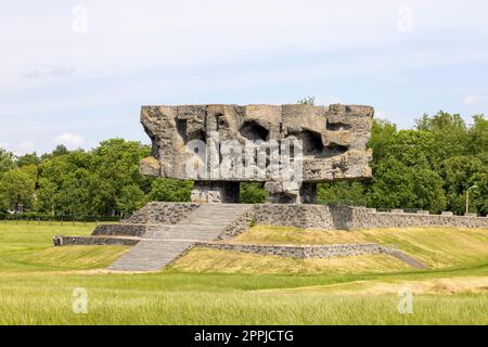 Monumento alla lotta e al martirio nel campo di concentramento e sterminio nazista di Majdanek, Lublino, Polonia Foto Stock