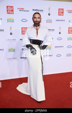 Conchita Wurst (Tom Neuwirth), Verleihung der Goldene Bild der Frau in der Neuen Flora, Amburgo, 09.11.2022 Foto Stock