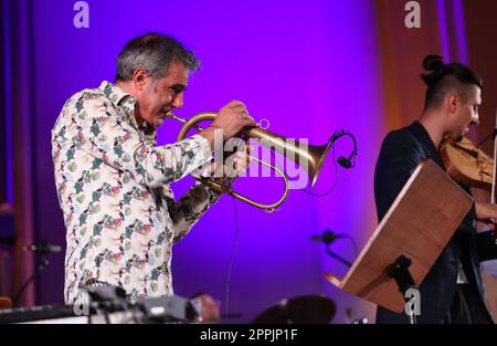 Adam Baldych Quartet e Paolo Fresu lat Summer Jazz Festival a Cracovia, Polonia Foto Stock