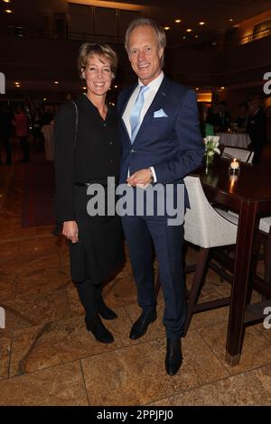 Christina Block, Gerhard Delling, ricevimento di Capodanno Blankenese 2023 all'Hotel Grand Elysee, Amburgo, 13.01.2023 Foto Stock