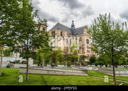 Bellissima chiesa gotica di Saint Eustache a Parigi Foto Stock