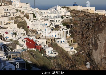 Case imbiancate a Imerovigli sull'isola di Santorini, Cicladi, Grecia Foto Stock